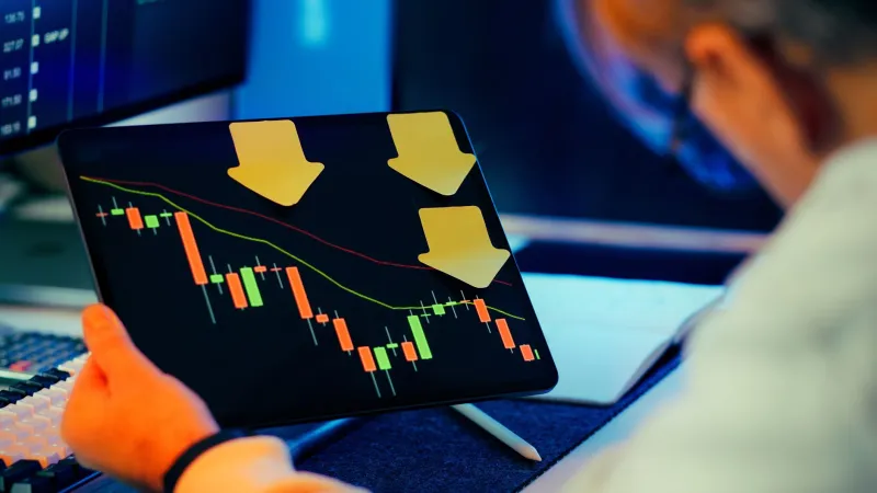 When Markets Melt Down, Copy Trading Can Pour Gasoline on the Fire